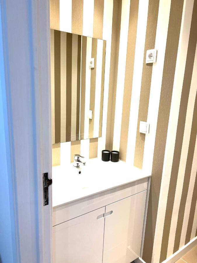 Almada Big Flat Next To Lisbon And Caparica Beach Экстерьер фото