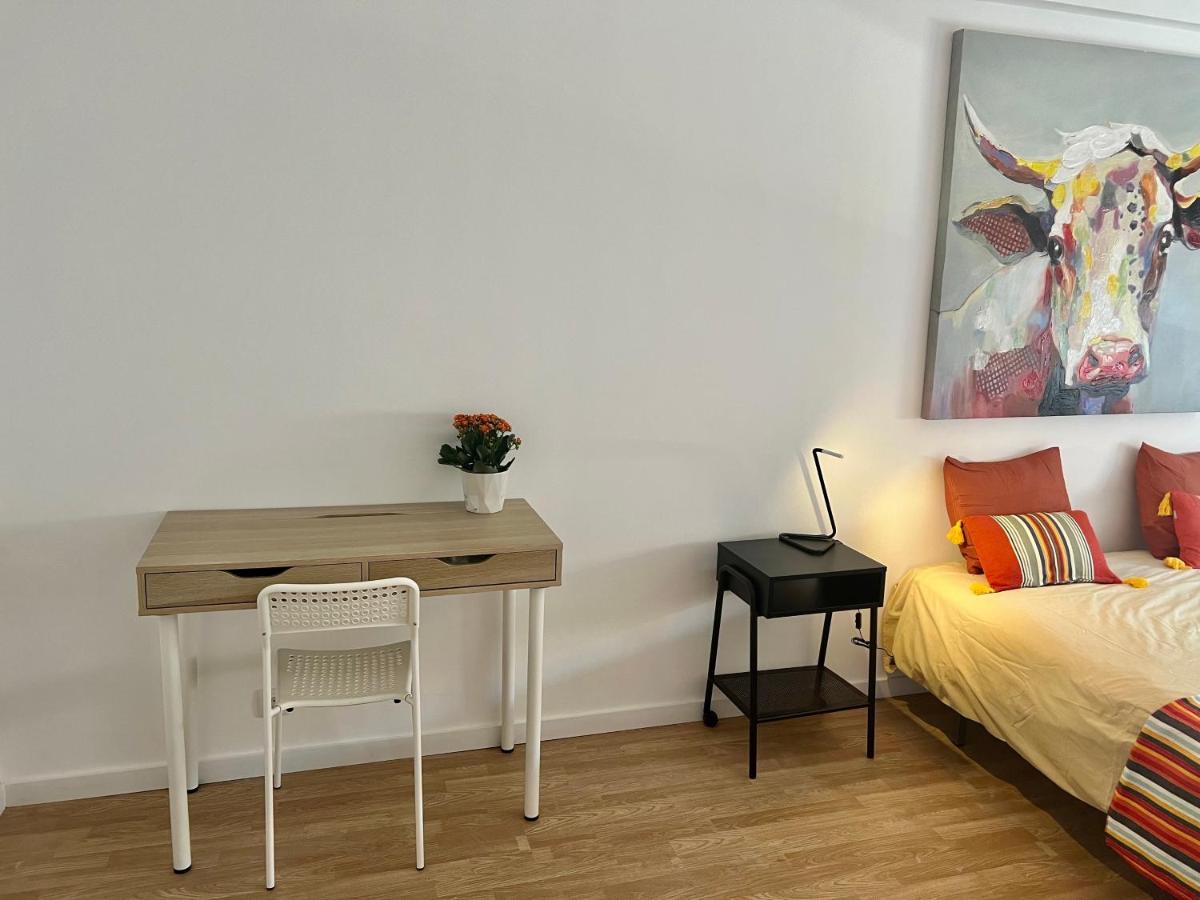 Almada Big Flat Next To Lisbon And Caparica Beach Экстерьер фото