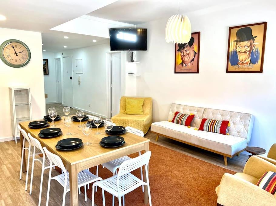 Almada Big Flat Next To Lisbon And Caparica Beach Экстерьер фото