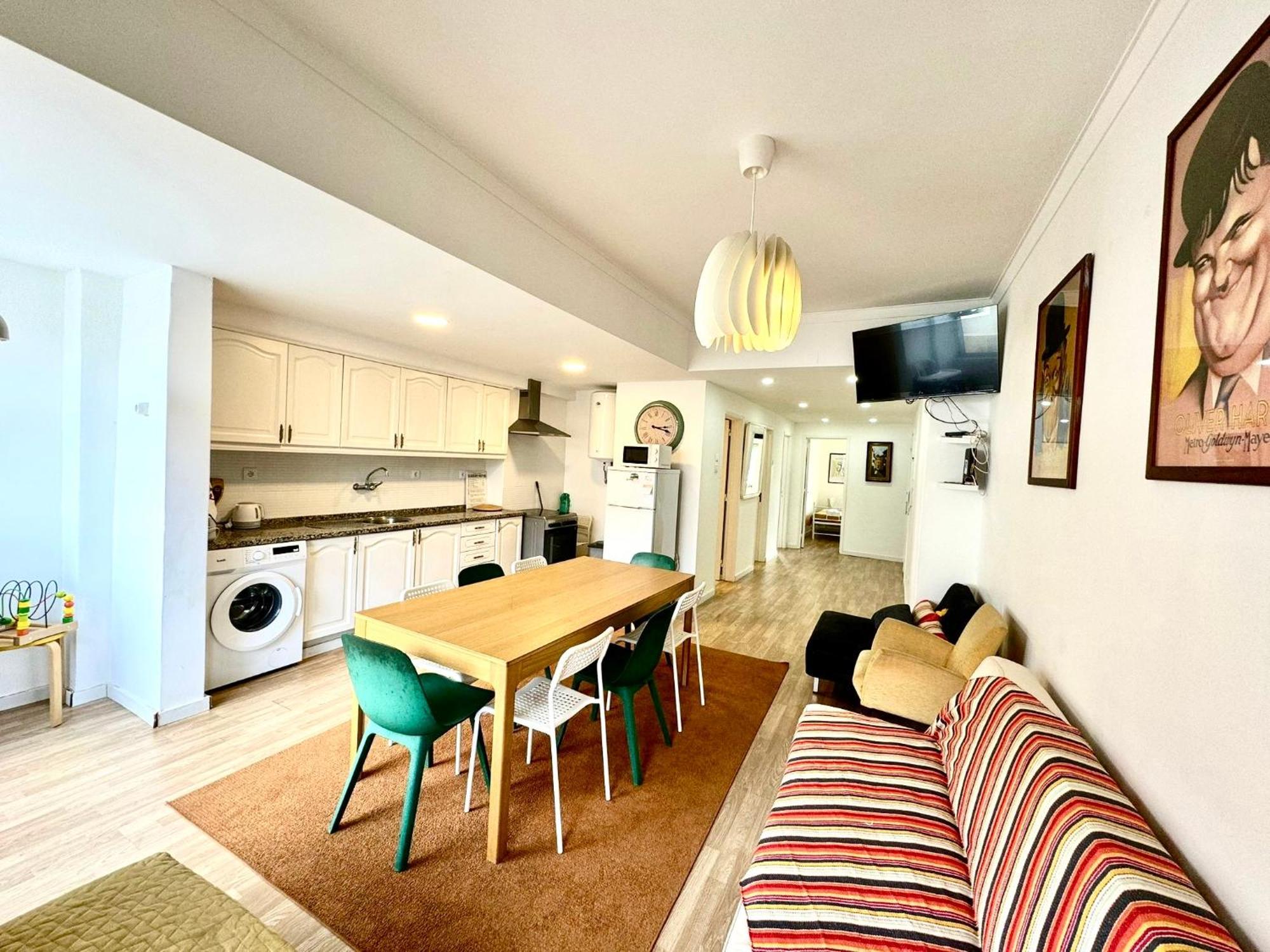 Almada Big Flat Next To Lisbon And Caparica Beach Экстерьер фото